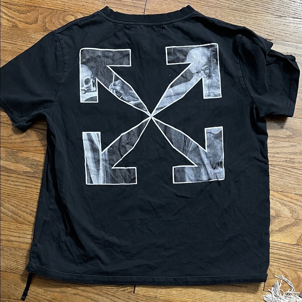 Off-White Graphic Black Tee - Picture 2 of 3